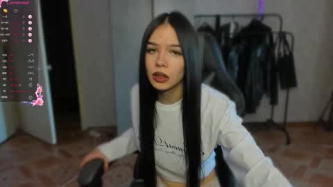 Snapshot of sweetydeviliya chatting on February 19, 5:36 am sweetydeviliya online show from February 19, 5:36 am