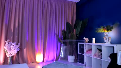 Leya online show from October 27, 5:44 am