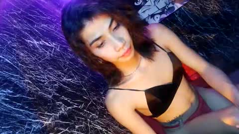 Snapshot of sweetyguyxxx1998 chatting on March 1, 5:09 am - allen online show from March 1, 5:09 am