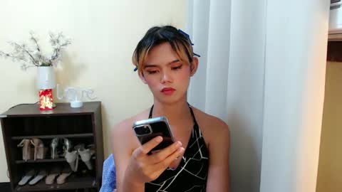 Snapshot of sweetytrannygirlxx chatting on January 2, 7:33 am Megan online show from January 2, 7:33 am