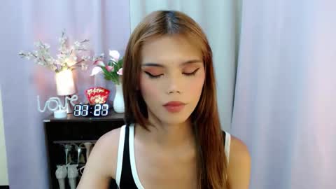 Snapshot of sweetytrannygirlxx chatting on September 14, 3:27 am Megan online show from September 14, 3:27 am
