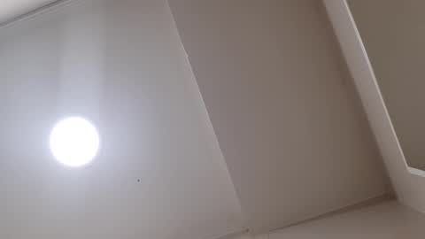 Snapshot of sweetywhity2 chatting on January 19, 7:15 pm Silvia online show from January 19, 7:15 pm