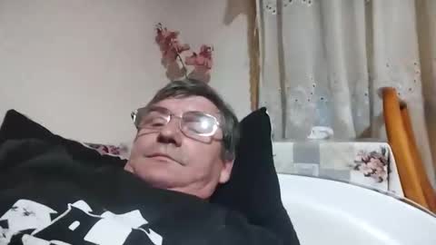 Raymond online show from March 30, 6:20 pm