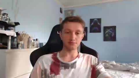 Snapshot of swetieecrush chatting on May 14, 7:15 am Cat online show from May 14, 7:15 am