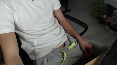 SwetLittleBoy4u online show from September 25, 5:38 pm