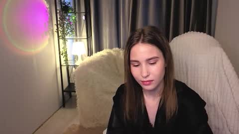 Snapshot of swetskitt chatting on October 12, 5:39 am Milana online show from October 12, 5:39 am