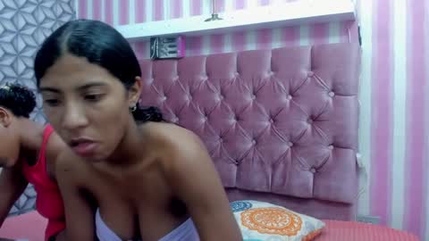 Snapshot of swett_lady_ chatting on March 1, 8:23 am swett_lady_ online show from March 1, 8:23 am