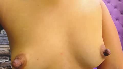 Snapshot of swett_storm chatting on December 31, 7:18 pm swett_storm online show from December 31, 7:18 pm