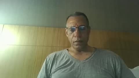 swimmerbod2495 online show from April 3, 7:50 am