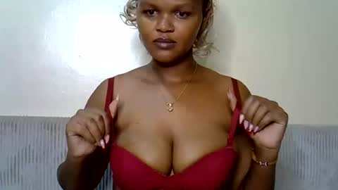 swirybulm68 online show from July 30, 3:33 pm