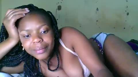 Snapshot of swit_seduction chatting on May 14, 5:36 am swit_seduction online show from May 14, 5:36 am