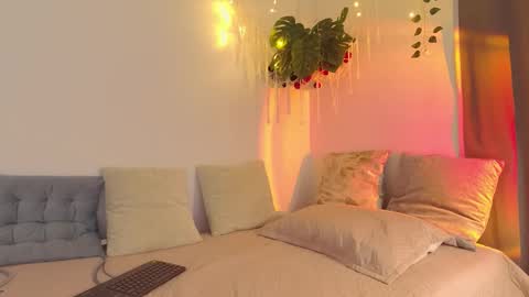 Helen  online show from December 21, 8:49 pm