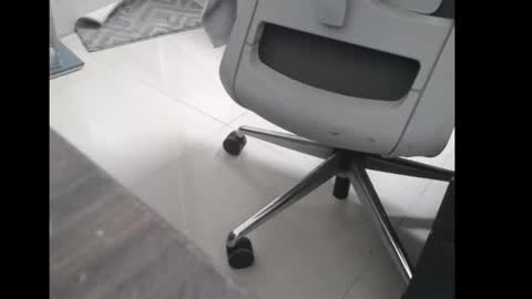 Snapshot of swtguy2k17 chatting on February 28, 8:42 am Sweet online show from February 28, 8:42 am