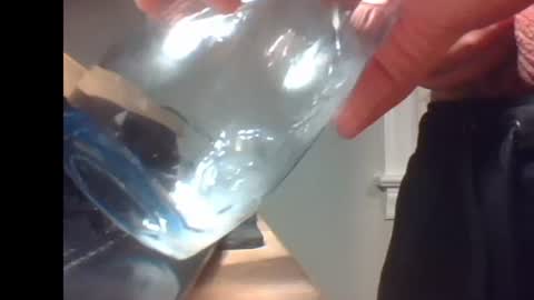 Snapshot of sxxmantn2 chatting on February 9, 8:51 am sxxmantn2 online show from February 9, 8:51 am