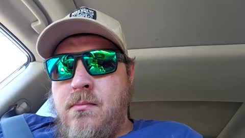 sydneyjohn69s online show from December 17, 3:45 am