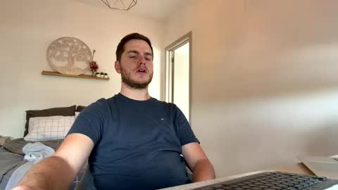 syl092 online show from April 16, 12:28 pm