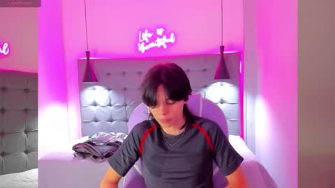 sylasfrost online show from November 26, 10:27 am