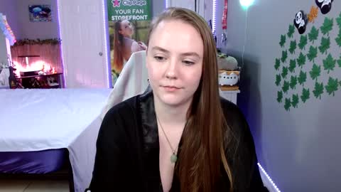 Snapshot of syndica chatting on September 20, 10:55 pm Jennah online show from September 20, 10:55 pm