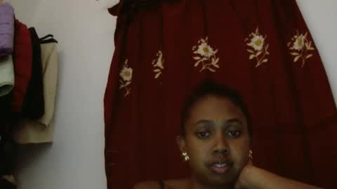 Snapshot of syndiedesiles chatting on November 6, 5:58 pm syndiedesiles online show from November 6, 5:58 pm