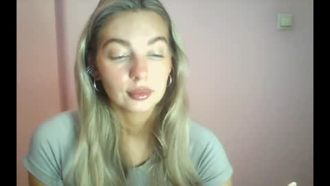 Snapshot of syrami chatting on July 7, 3:05 pm syrami online show from July 7, 3:05 pm