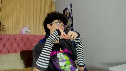 Syriussz online show from February 4, 7:31 pm