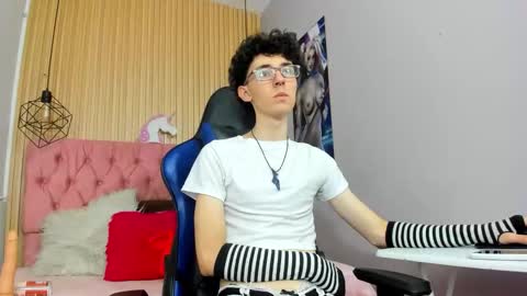 Syriussz online show from February 16, 7:32 pm