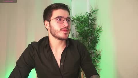 t0ny_wylie online show from April 14, 3:07 pm