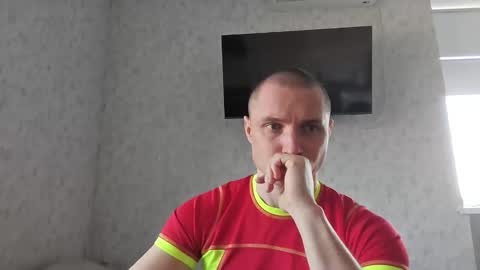 Den online show from March 23, 9:24 am