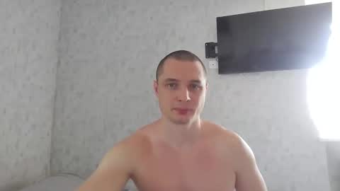Snapshot of t30t chatting on June 9, 5:19 am Den online show from June 9, 5:19 am