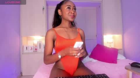 Snapshot of t4mmy_ chatting on February 5, 5:09 am t4mmy_ online show from February 5, 5:09 am