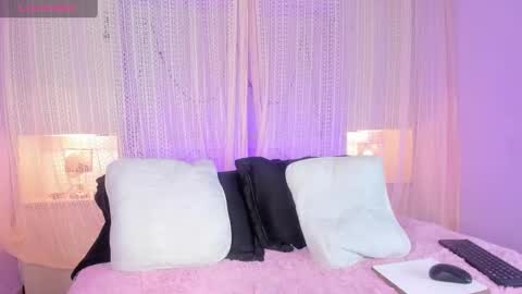 t4mmy_ online show from November 18, 4:17 am