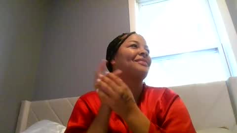 Snapshot of t_princess_t chatting on November 5, 4:18 pm t_princess_t online show from November 5, 4:18 pm