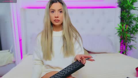 Arianna online show from December 17, 1:49 pm