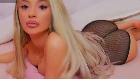 Arianna online show from February 6, 8:02 pm