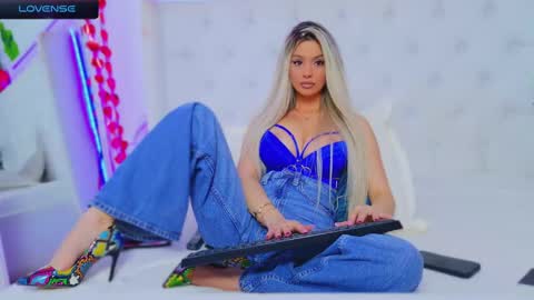 Arianna online show from February 18, 4:37 pm