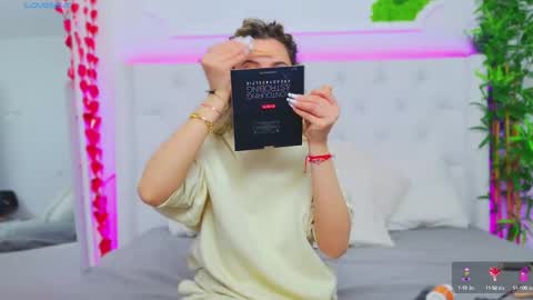 Arianna online show from March 10, 1:21 pm