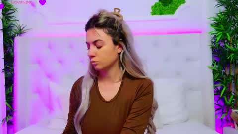 Snapshot of taahiraarabian chatting on December 3, 1:20 pm Arianna online show from December 3, 1:20 pm