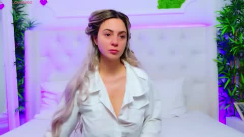 Snapshot of taahiraarabian chatting on December 4, 1:31 pm Arianna online show from December 4, 1:31 pm