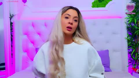 Arianna online show from December 19, 2:35 pm