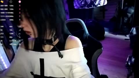 Lina online show from April 8, 3:12 pm