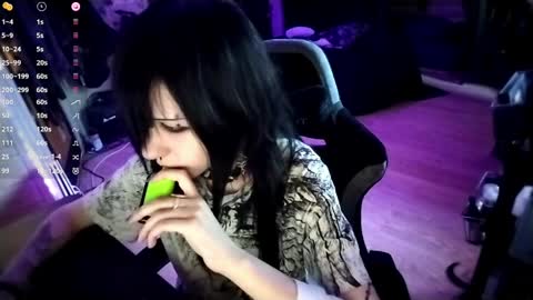 Lina online show from April 11, 3:16 pm