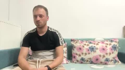 Alice online show from April 6, 9:27 pm