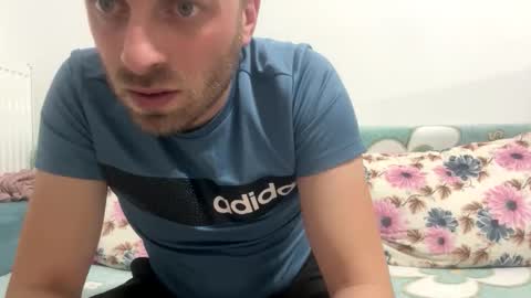 Alice online show from April 8, 9:37 pm