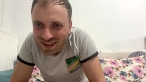 Alice online show from April 18, 10:10 pm