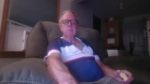 tacrunner66_ online show from September 14, 5:50 am