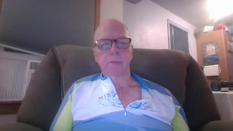 tacrunner66_ online show from September 27, 5:12 am