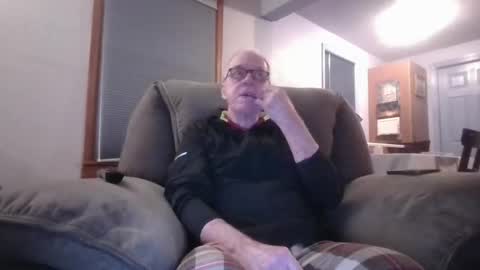 Snapshot of tacrunner66_ chatting on February 20, 2:52 am tacrunner66_ online show from February 20, 2:52 am