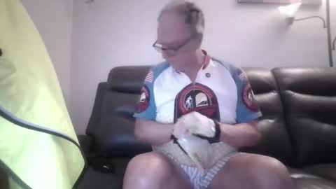 tacrunner66_ online show from April 16, 1:45 pm