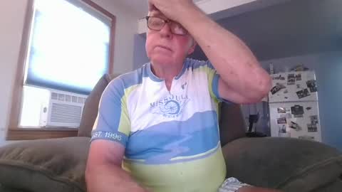 tacrunner66_ online show from July 15, 2:11 pm