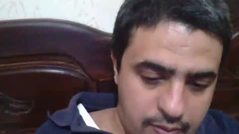 tahtouhafakroune12 online show from April 18, 7:29 pm